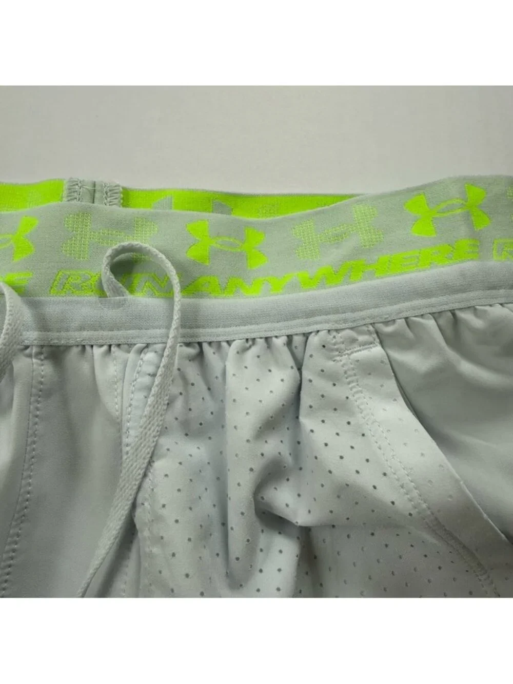 Under Armour Run Anywhere Running Shorts Neon Waistband Athletic Size S